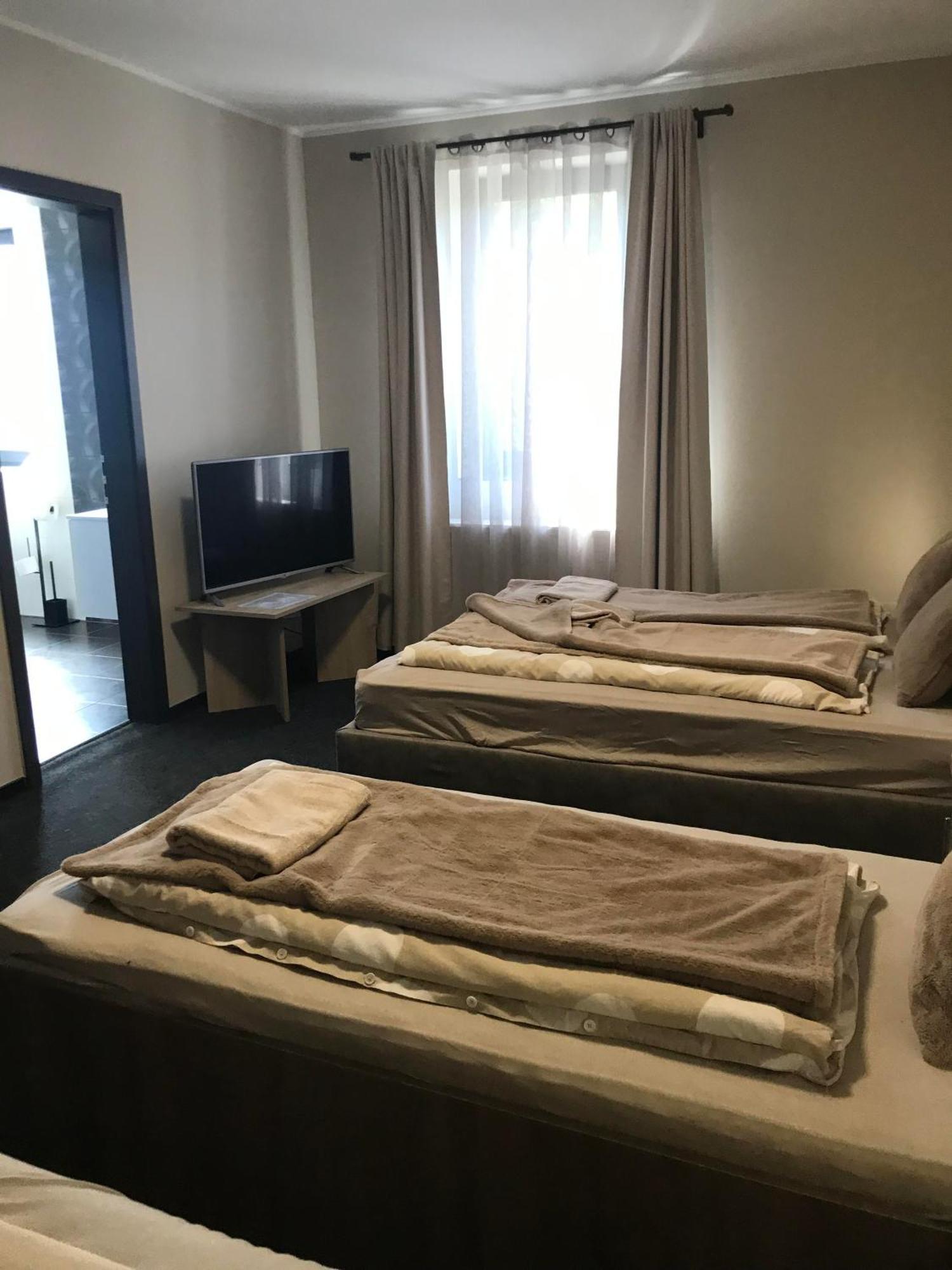Pihenj Meg Vendégház Nyíregyháza Extérieur photo