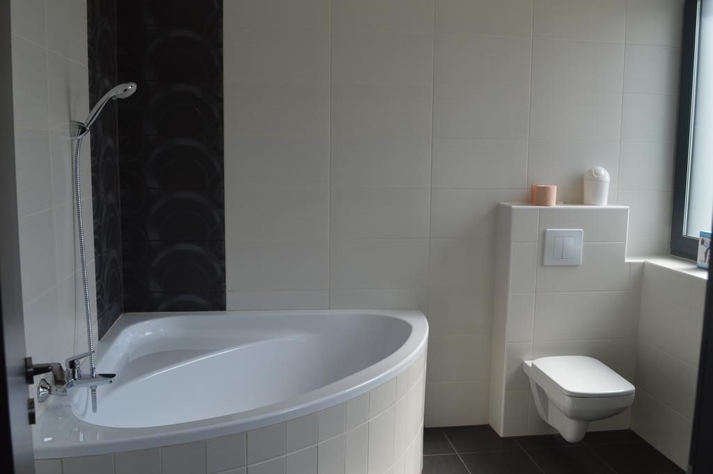Pihenj Meg Vendégház Nyíregyháza Extérieur photo